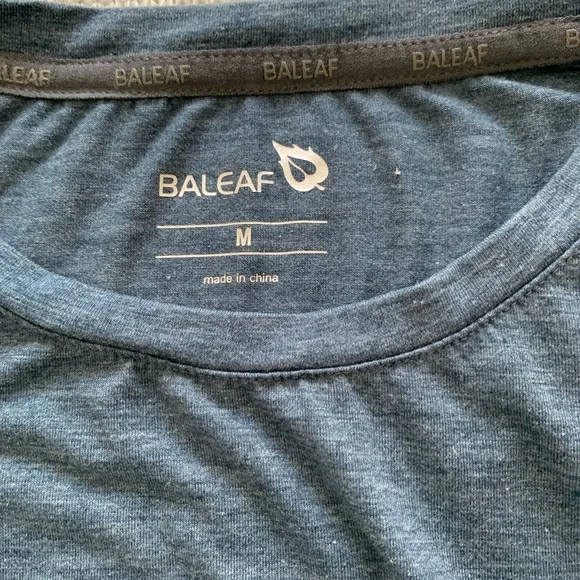 Baleaf sleeveless crop top size Medium - Picture 3 of 4
